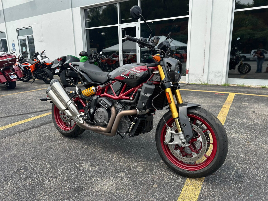 FTR R Carbon