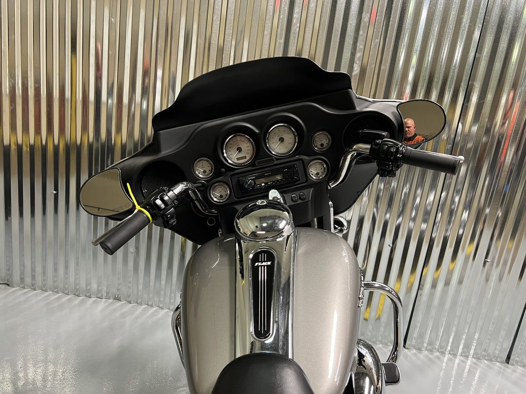 Street Glide®
