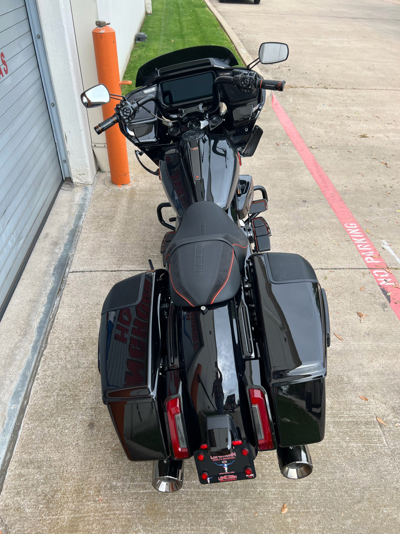 CVO® Road Glide®