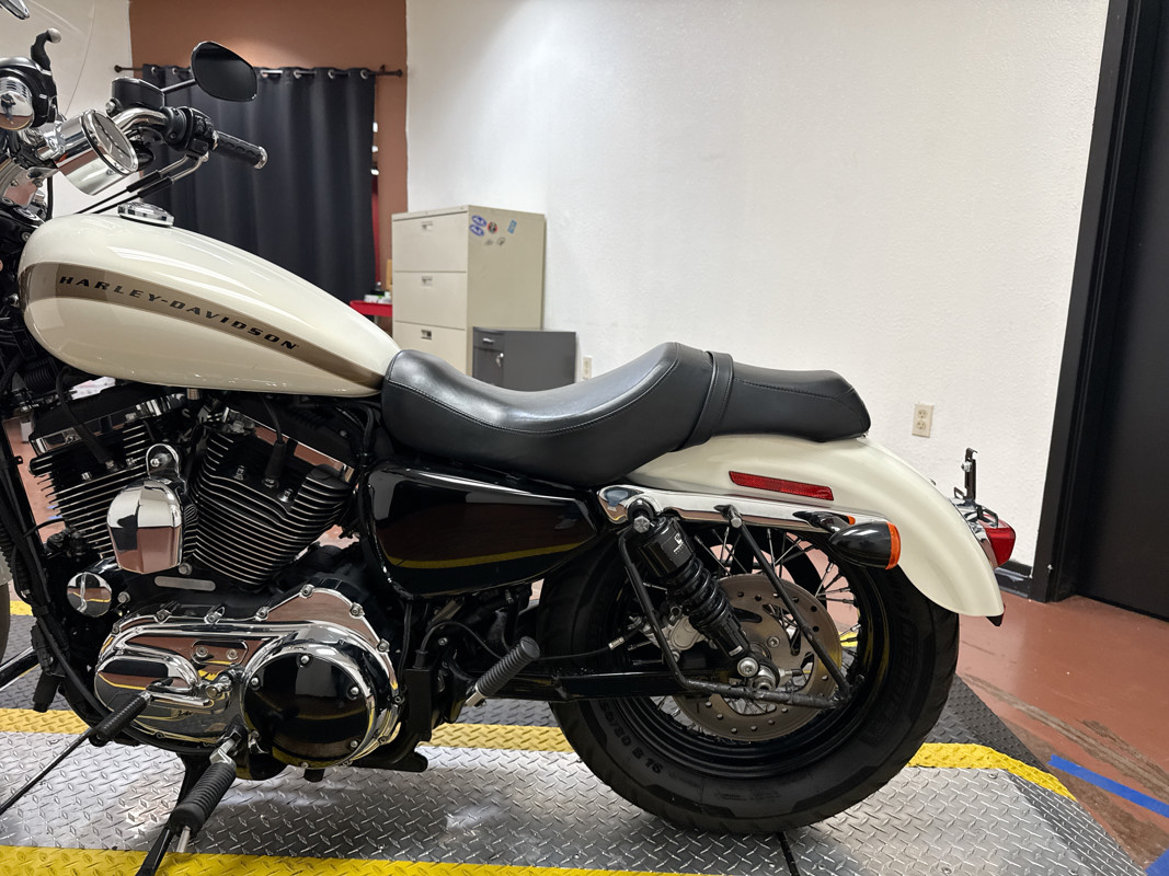 Sportster® 1200 Custom