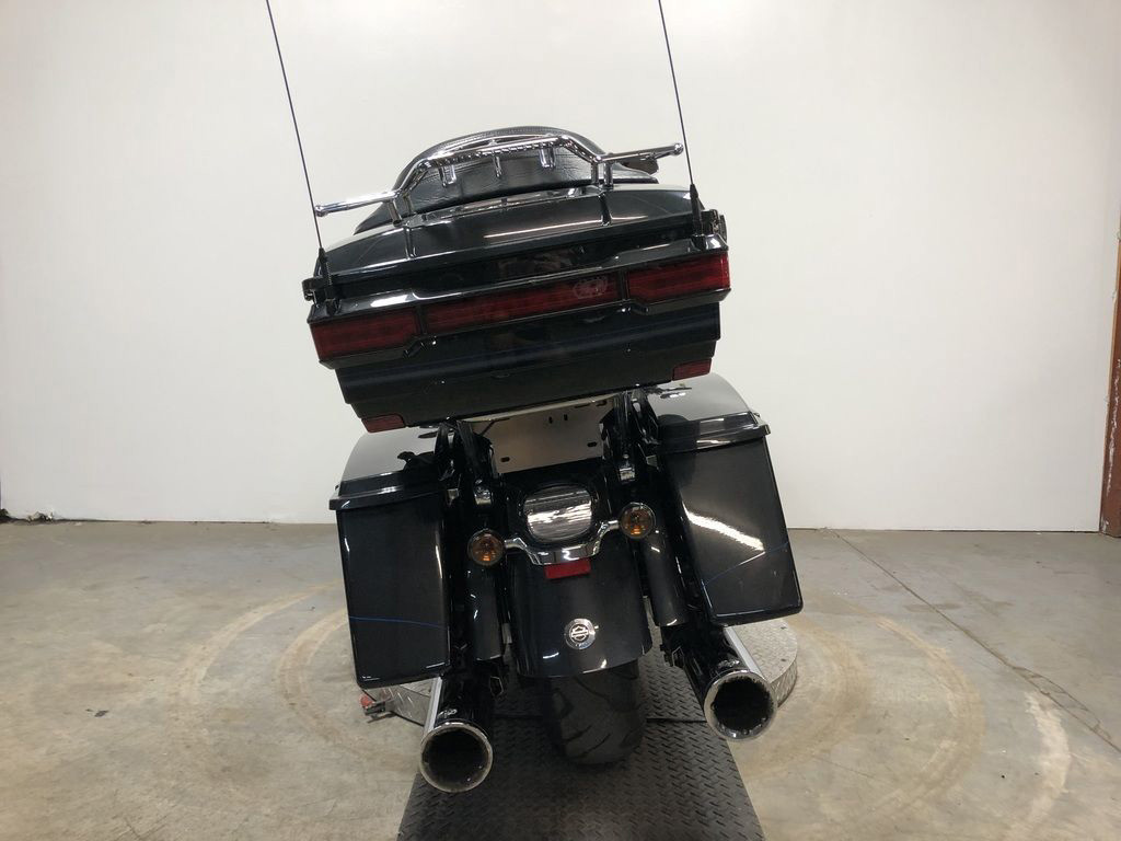 CVO® Ultra Classic® Electra Glide® 110th Anv. Ed.