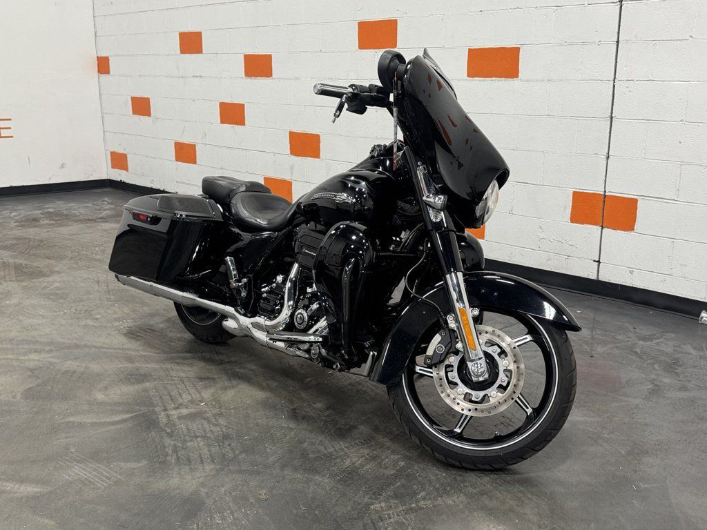 CVO® Street Glide®
