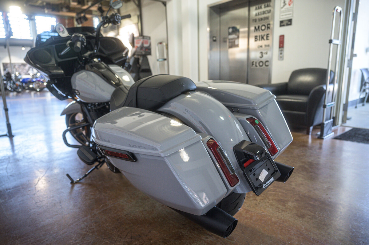 Road Glide®