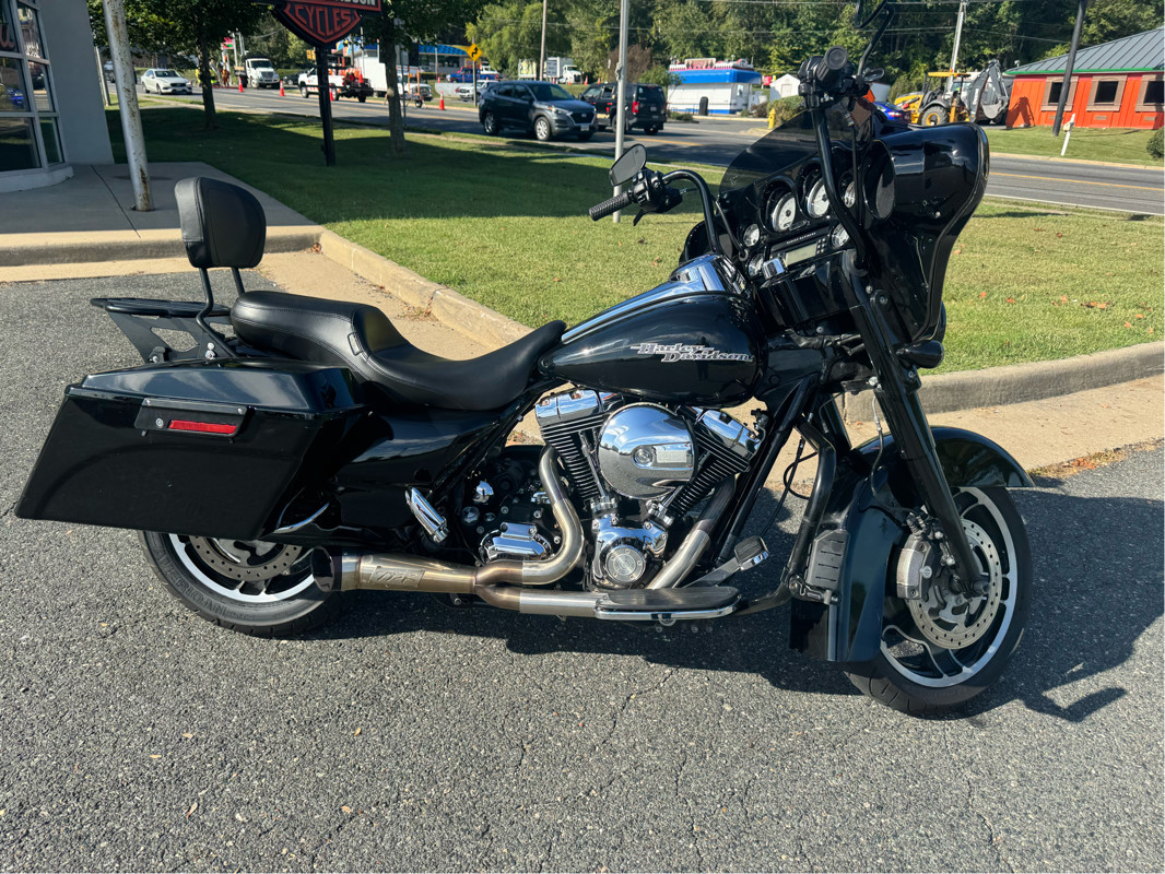 Street Glide®