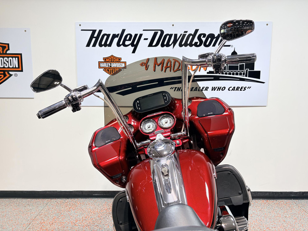 CVO™ Road Glide® Ultra