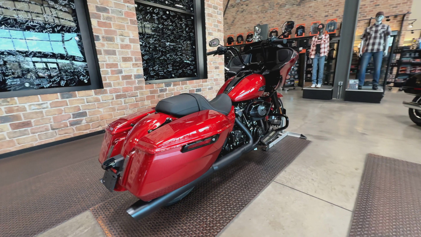 Road Glide®