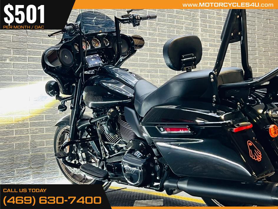 Street Glide® ST