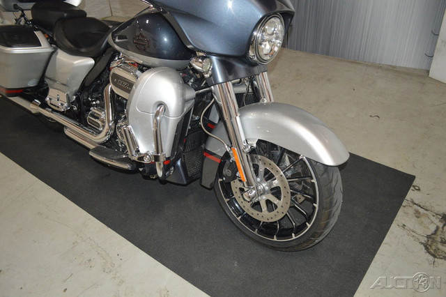 CVO® Street Glide®