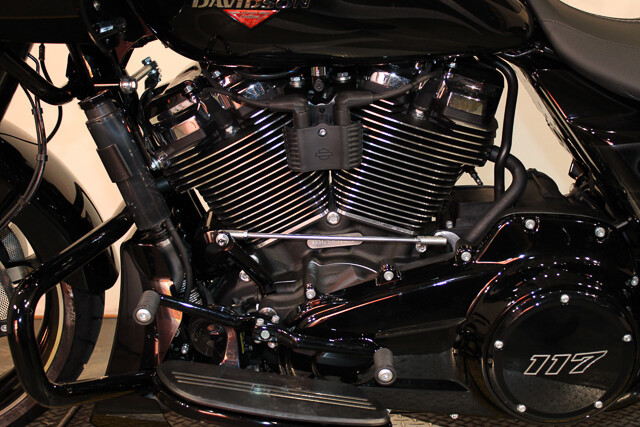 Road Glide®