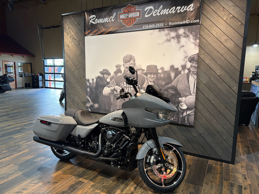 Road Glide®