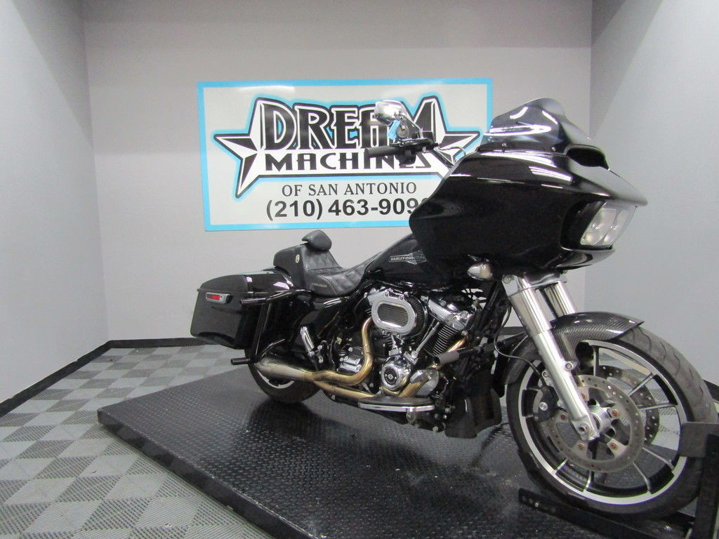 Road Glide®
