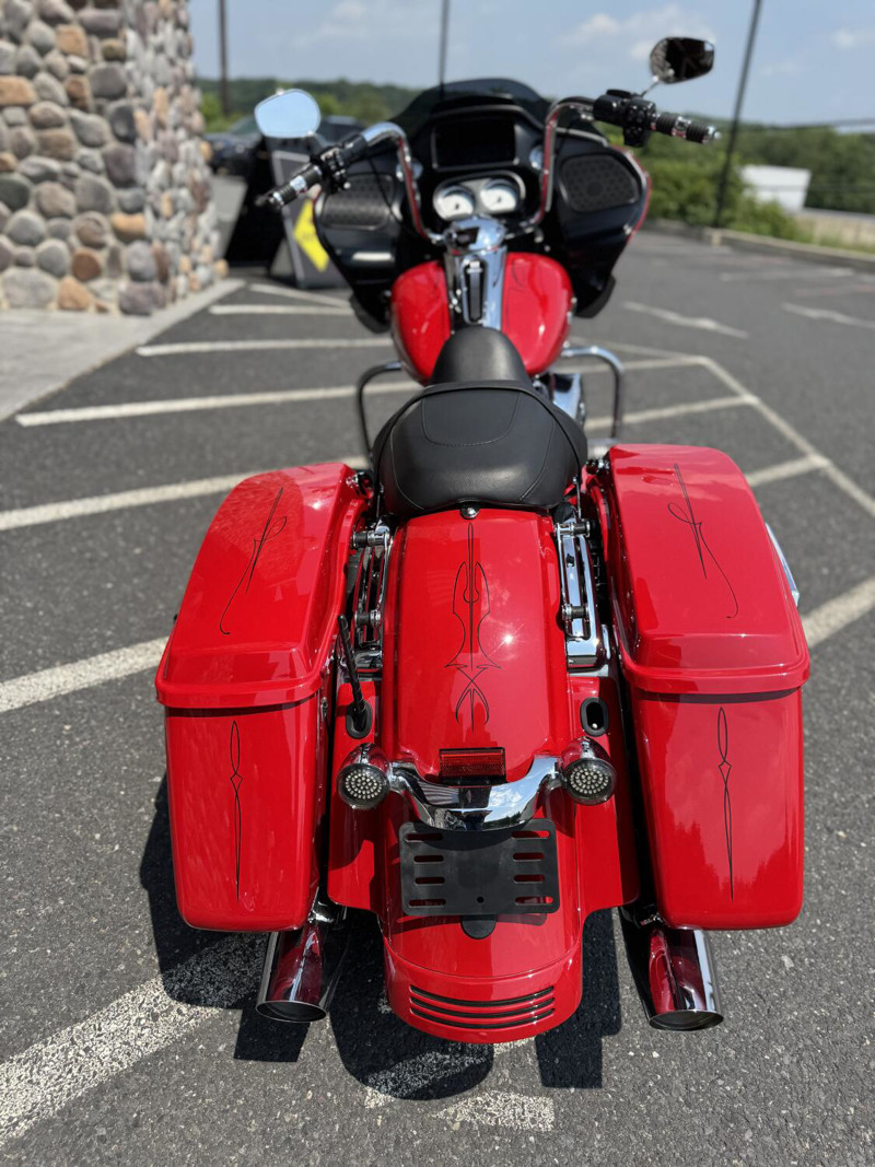 Road Glide®