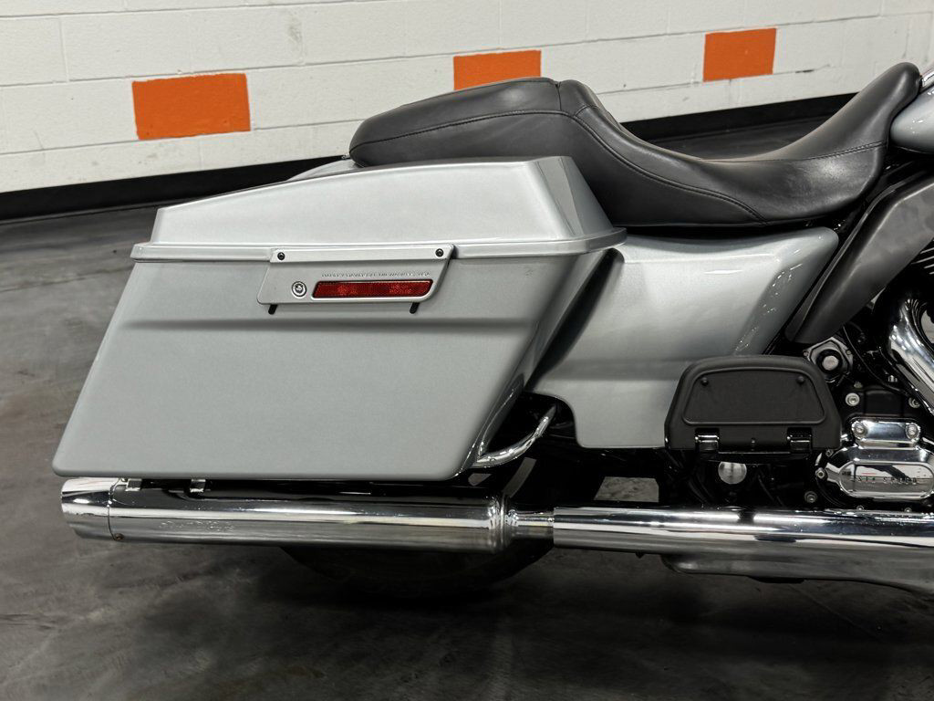 Street Glide®