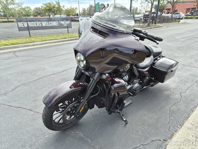 CVO® Street Glide®