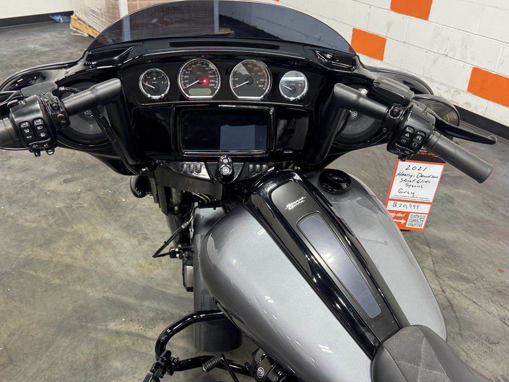 Street Glide® Special