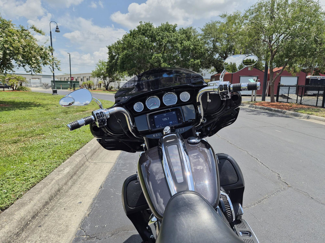 Street Glide® Special