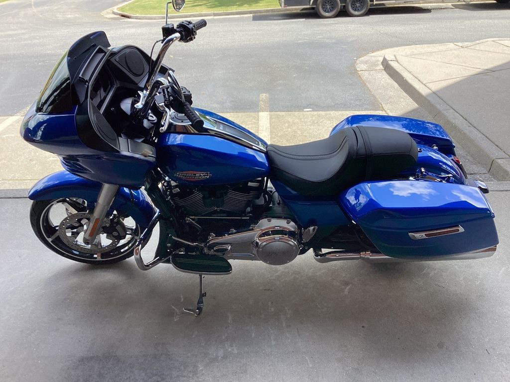 Road Glide®