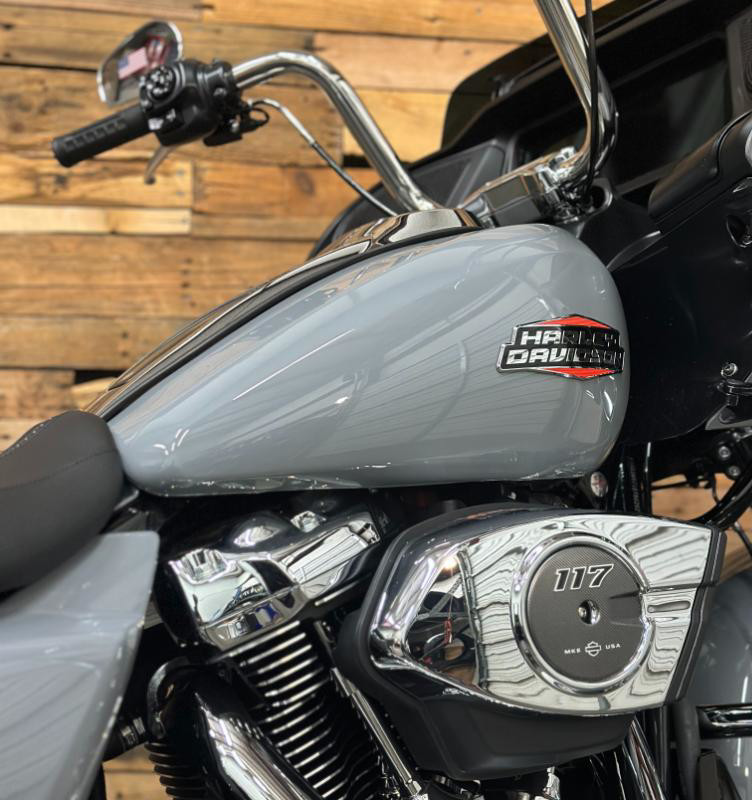 Road Glide®