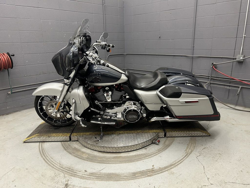CVO® Street Glide®