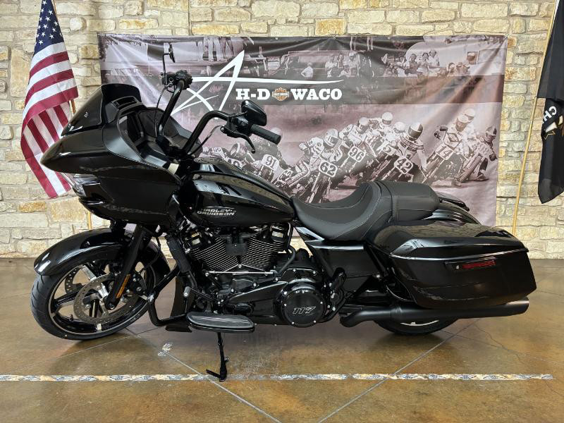 Road Glide®