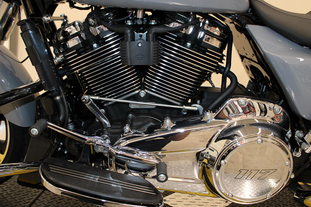 Street Glide®