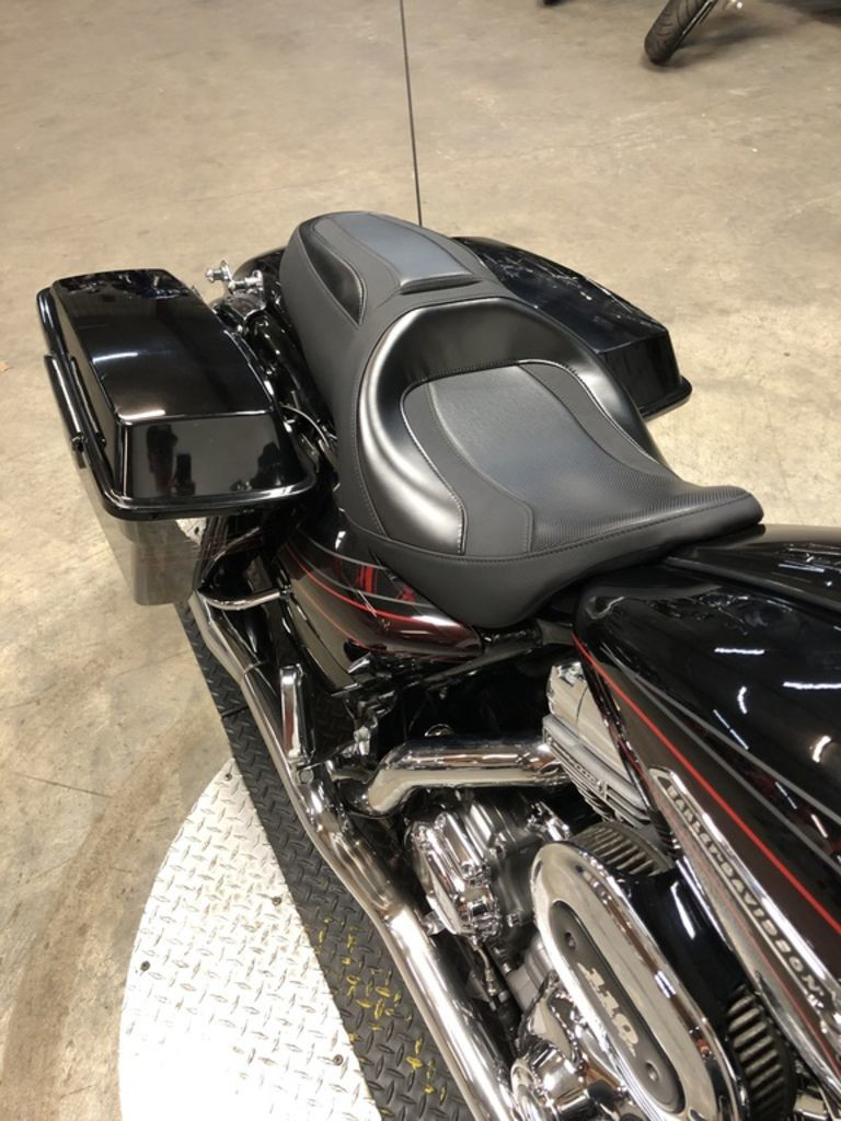 CVO™ Street Glide®