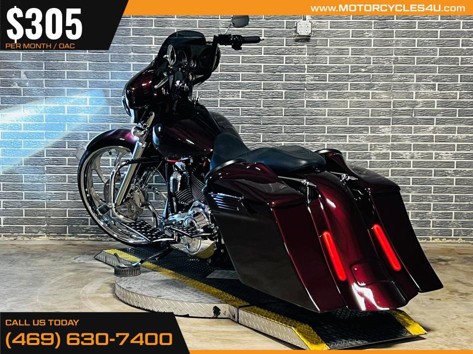 Street Glide®