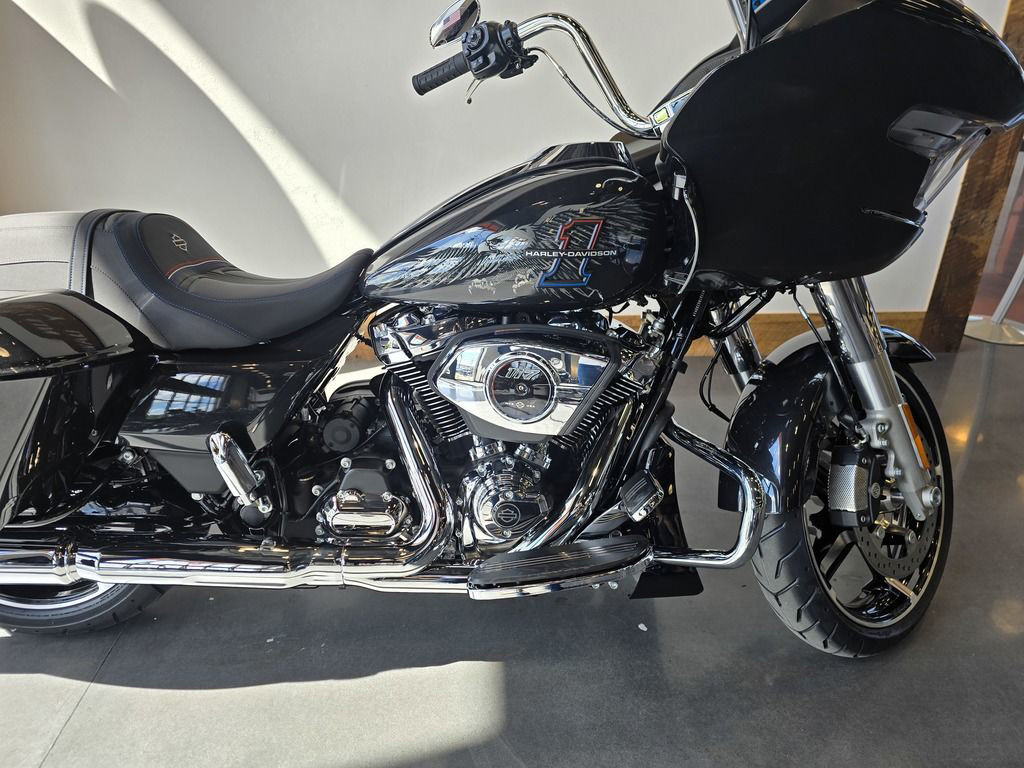 Road Glide®