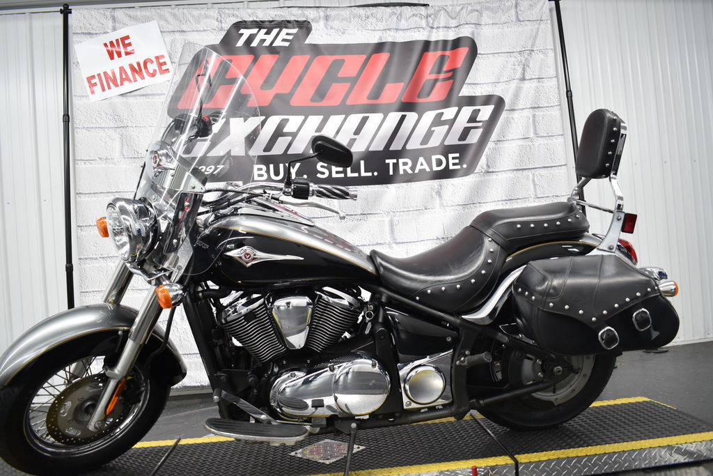 Vulcan 900 Classic LT