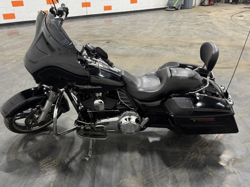 Street Glide® Special