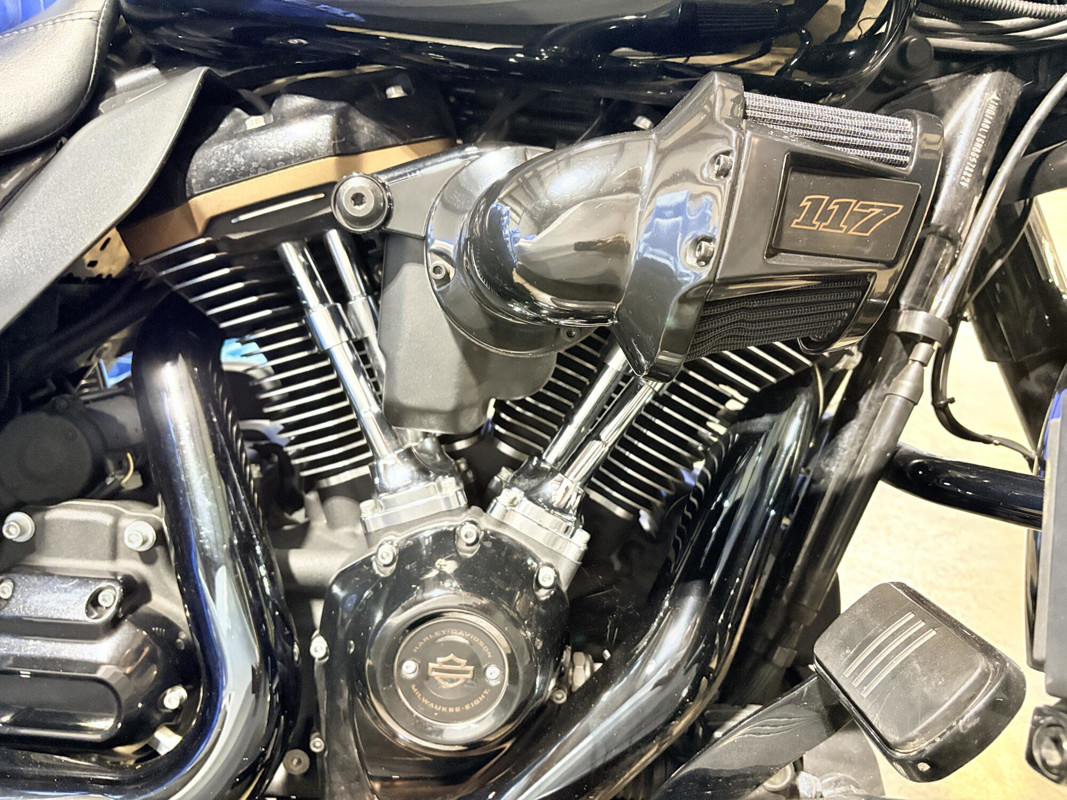 Street Glide® ST