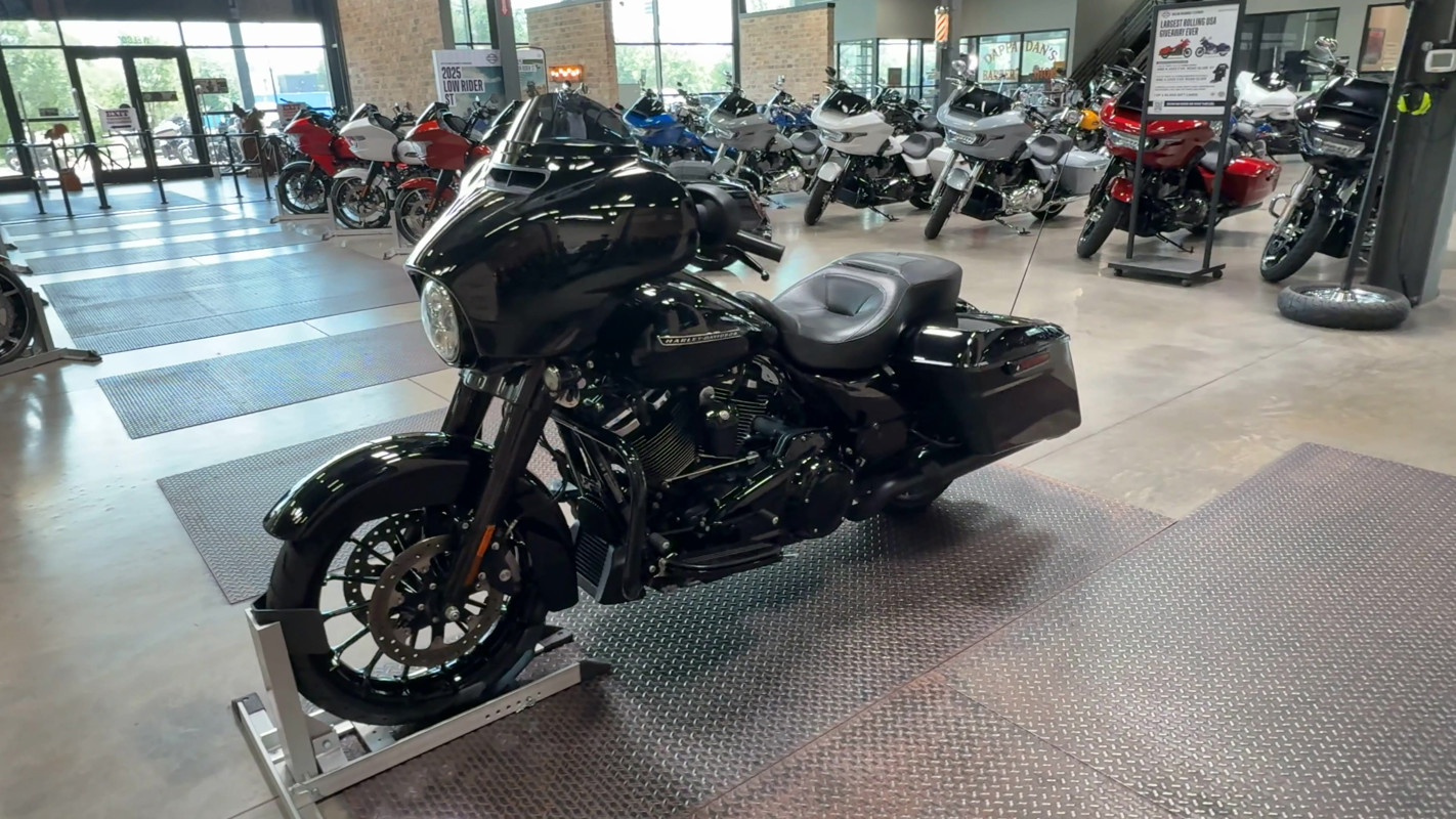 Street Glide® Special