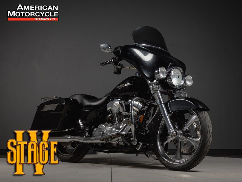 Street Glide®