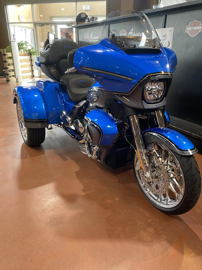 CVO® Street Glide® 3 Limited