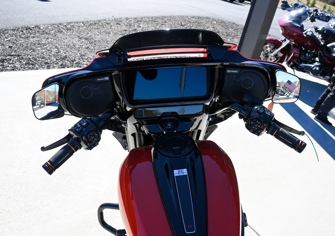 CVO® Street Glide®