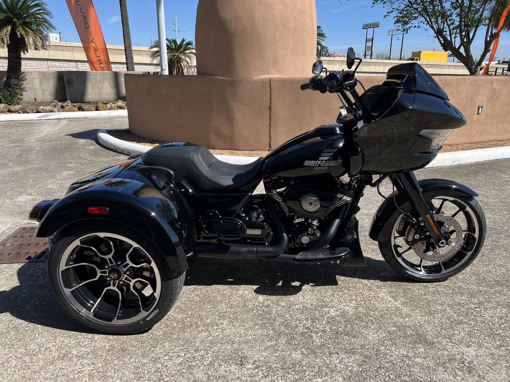 Road Glide® 3