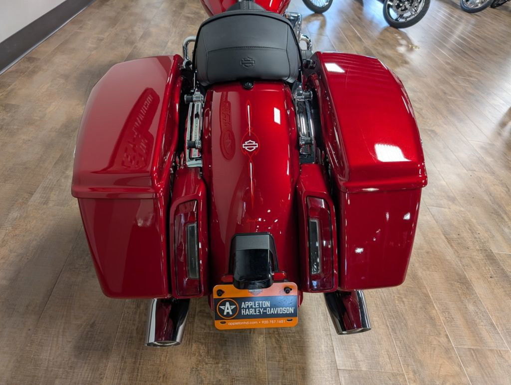 Road Glide®