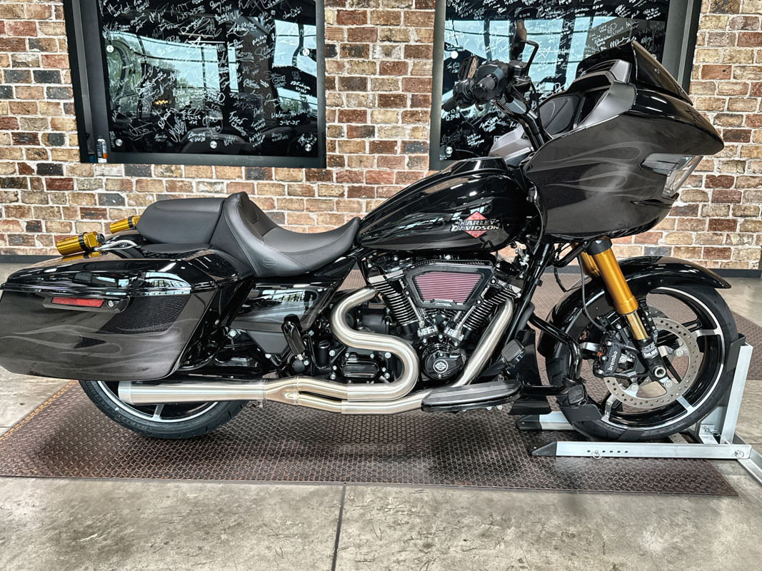 Road Glide®