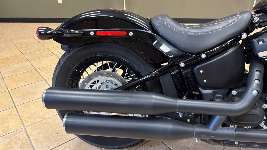 Street Bob®