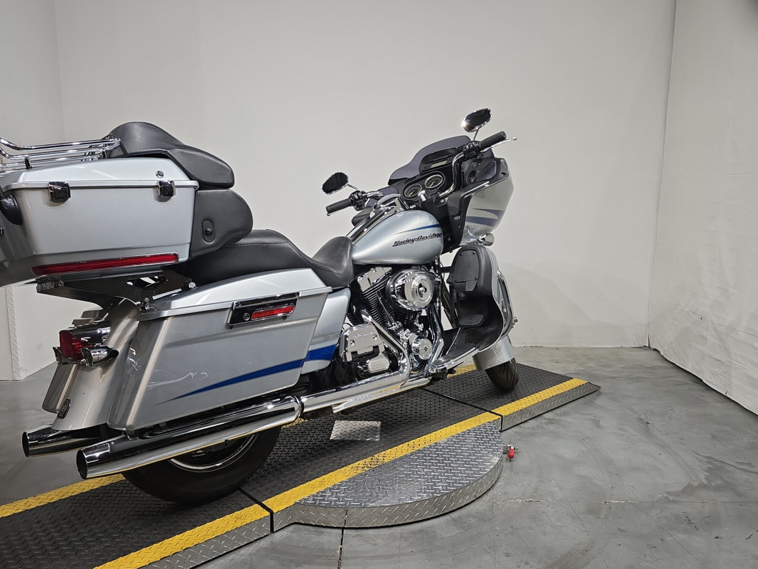 Road Glide® Ultra