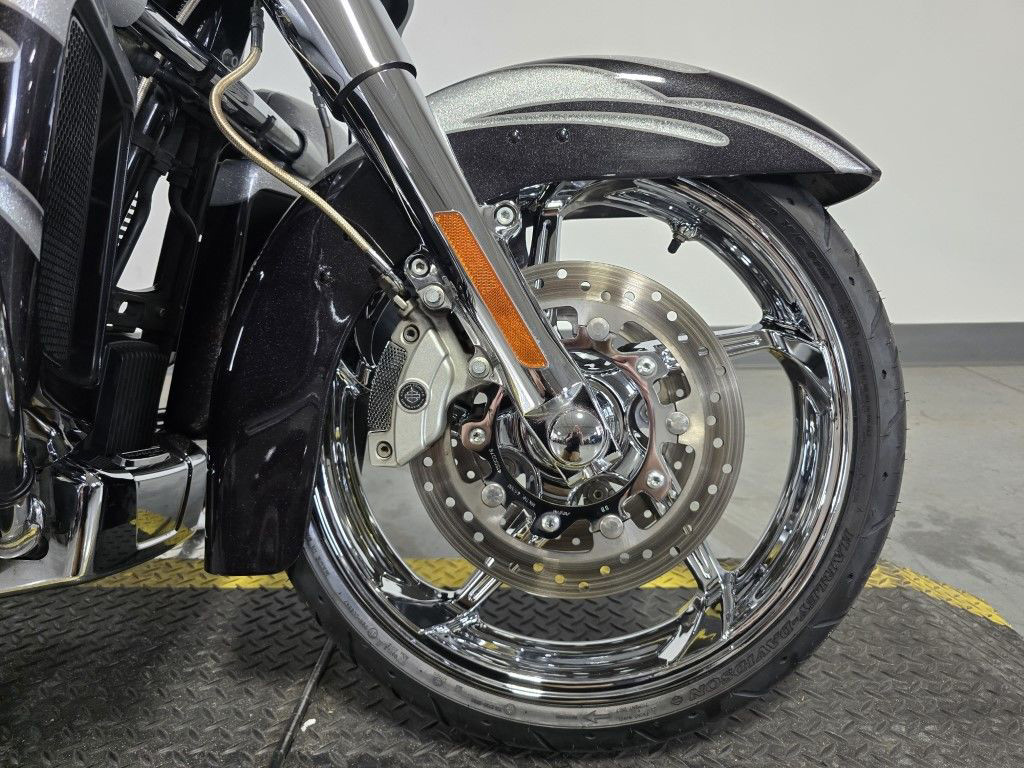 CVO® Street Glide®