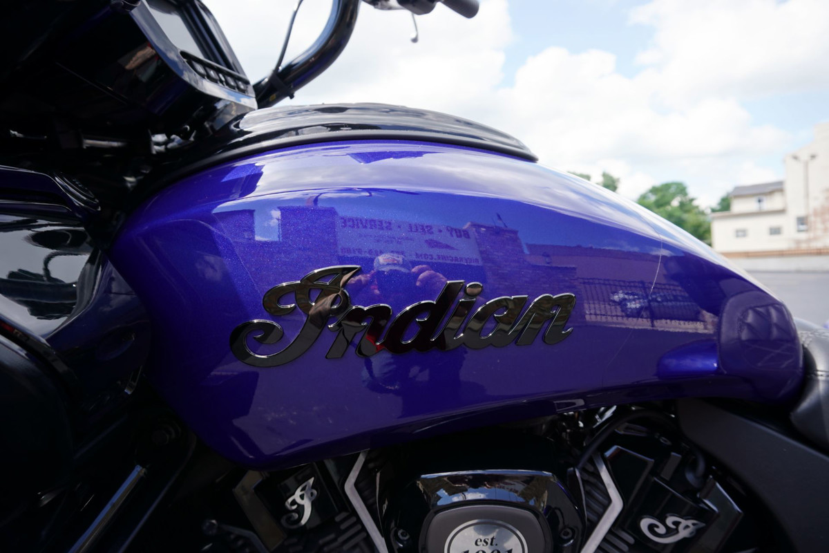 Pursuit Dark Horse Premium Package