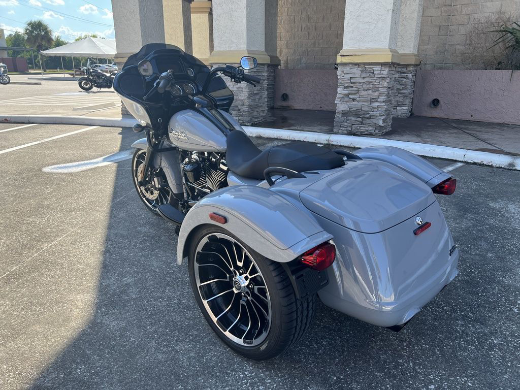 Road Glide® 3