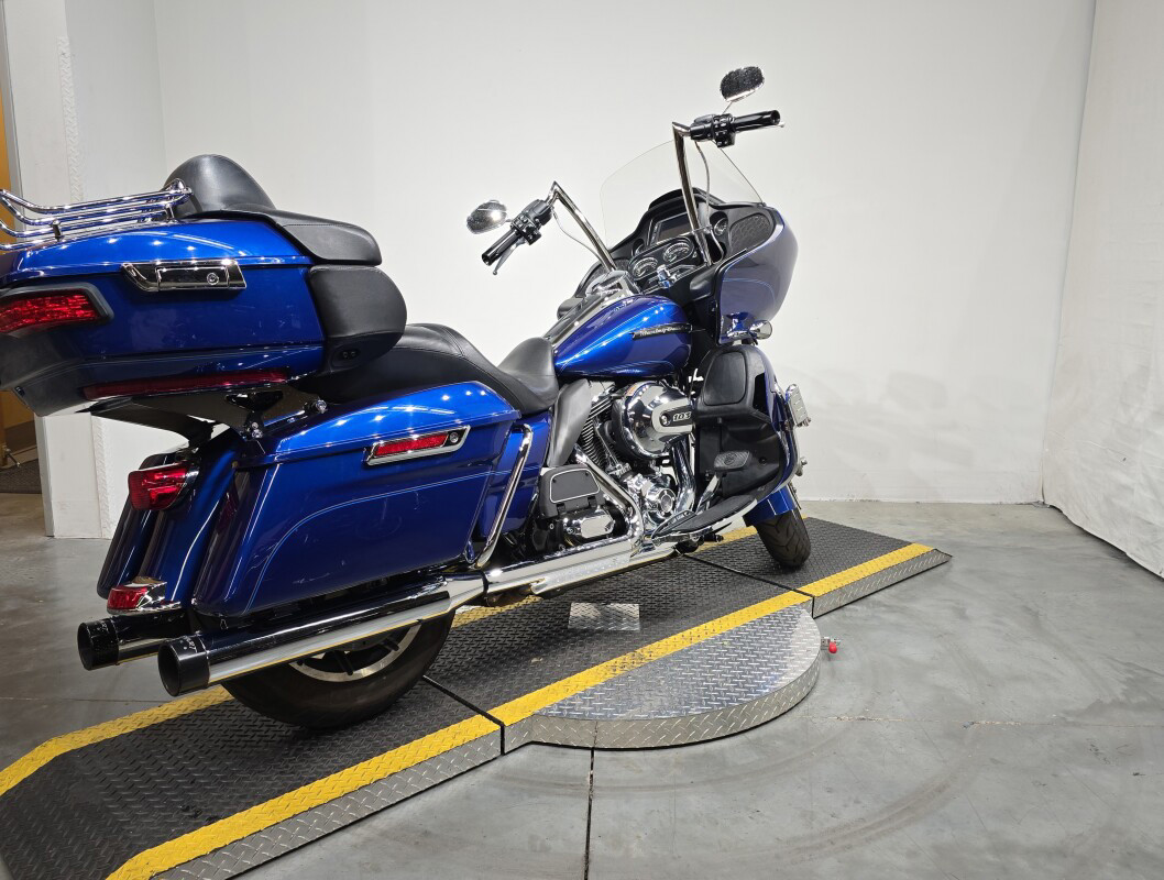 Road Glide® Ultra