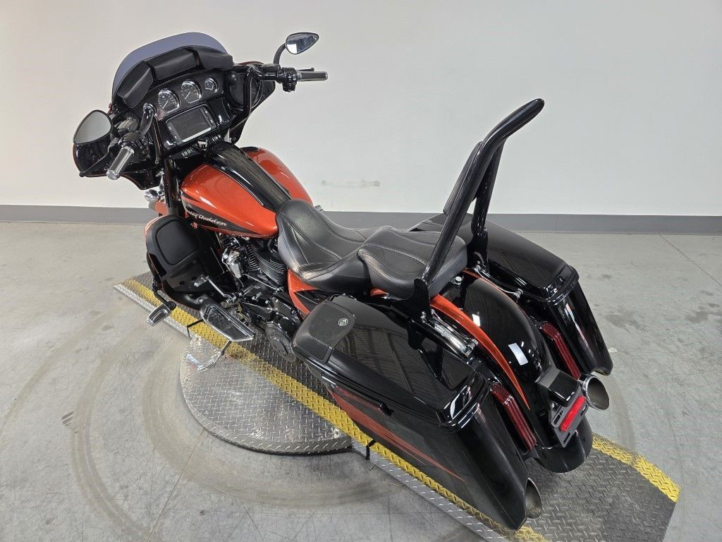 CVO® Street Glide®