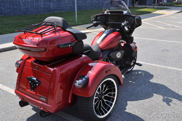 Street Glide® 3 Limited