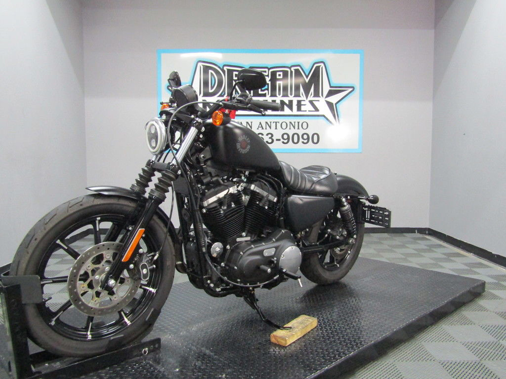 Iron 883®