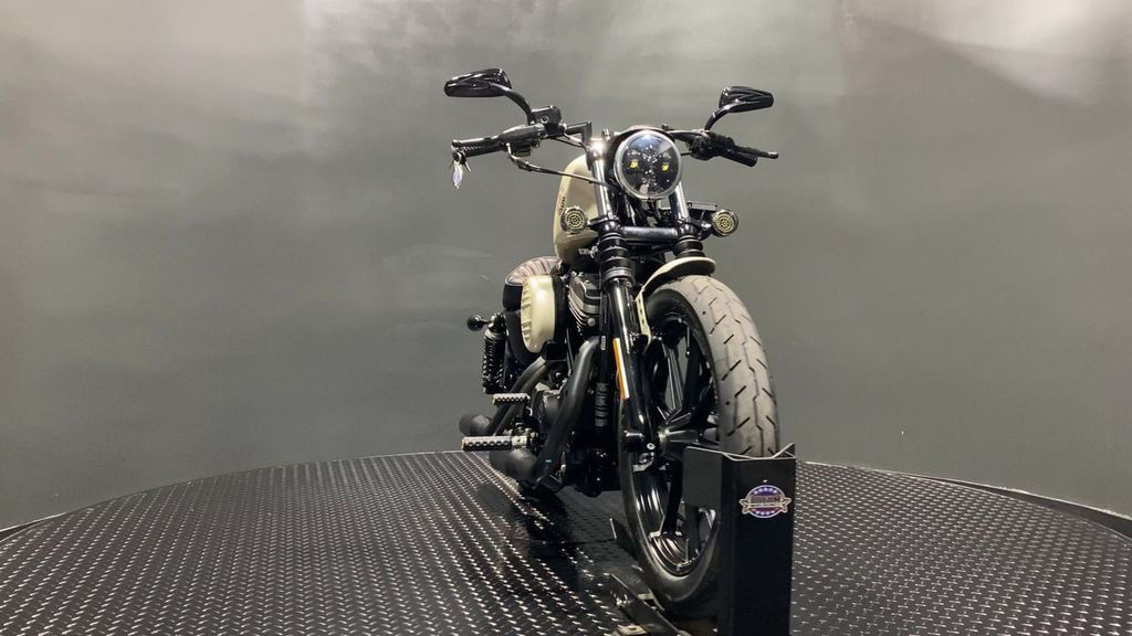 Iron 883®