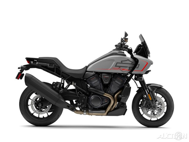 Pan America® 1250 ST