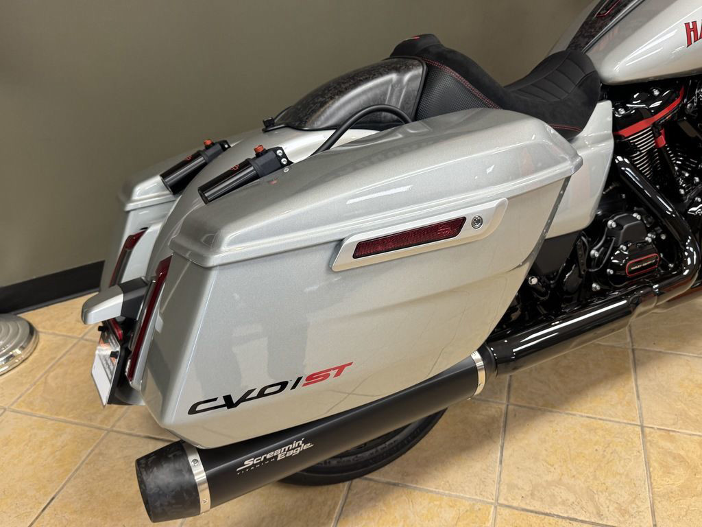 CVO® Road Glide® ST